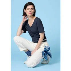 Burdock V-Neck T-Shirt in GOTS-Certified Organic Cotton Slub-Seasalt Cornwall Discount